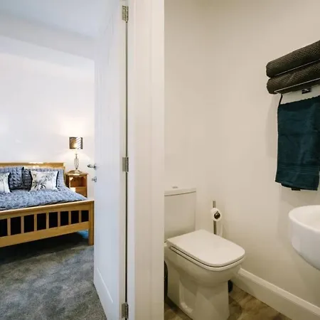 Oak View Flat In Central Bowness-on-windermere, Lake District Apartment