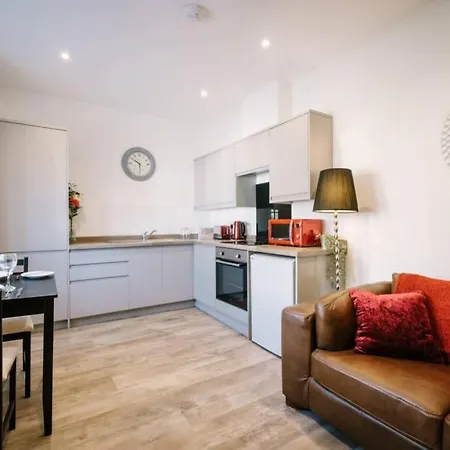 Oak View Flat In Central Bowness-on-windermere, Lake District Apartment