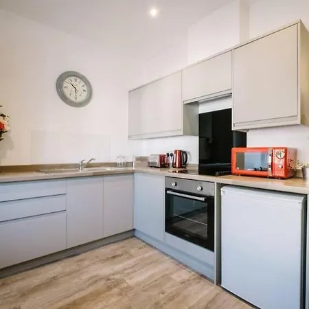 Oak View Flat In Central Bowness-on-windermere, Lake District *